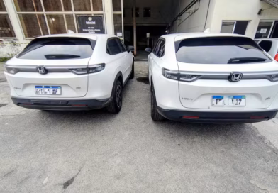 Homem compra carro de R$ 150 mil por R$ 10 mil em anúncio no Facebook e acaba preso no Rio Homem compra carro de R$ 150 mil por R$ 10 mil em anúncio no Facebook e acaba preso no Rio