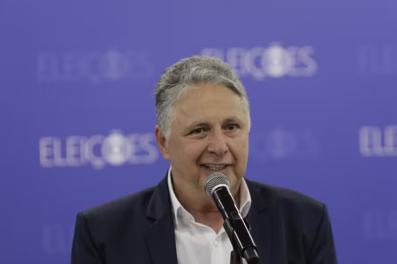 Advogada contesta pedido do Psol e defende direito de Garotinho de desistir