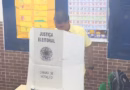 ‘Chegou a hora da mudança de verdade’, diz Flávio Bolsonaro após votar na Zona Norte do Rio ‘Chegou a hora da mudança de verdade’, diz Flávio Bolsonaro após votar na Zona Norte do Rio