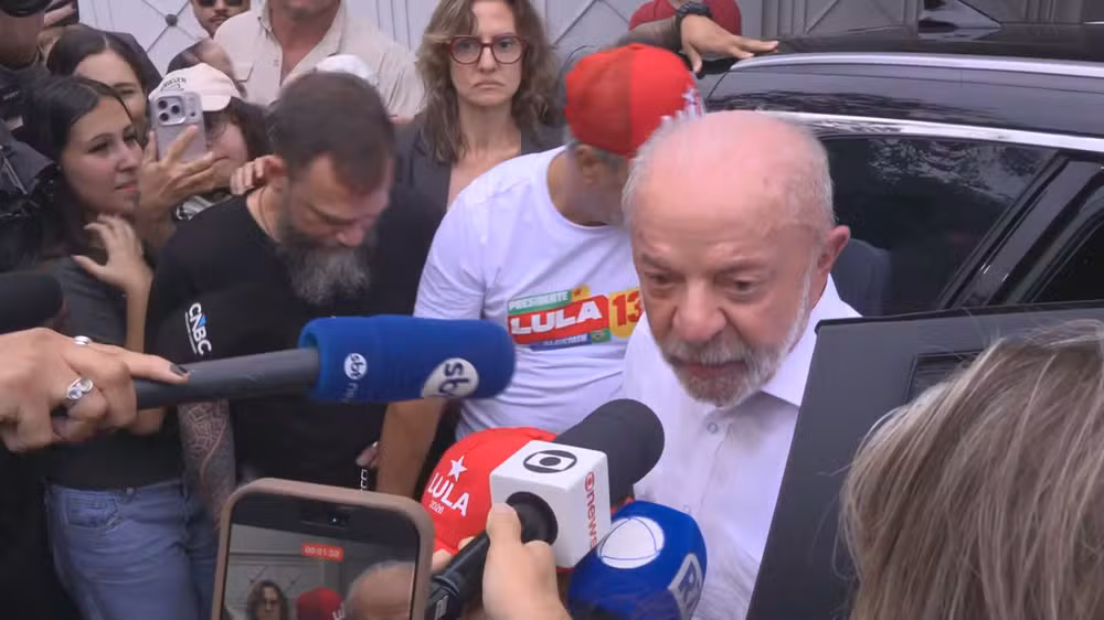 Antes de votar, Lula diz que nunca viu mobilização igual e chama Flávio Bolsonaro de mentiroso 1 hn geral hn geral acompanha lula manha 25102026 falcoski 20261025 0738 frame 136620