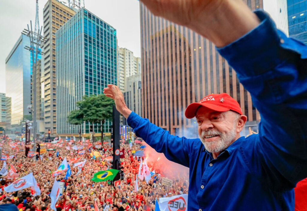 Tabu foi feito para ser quebrado 1 lula Easy Resize.com