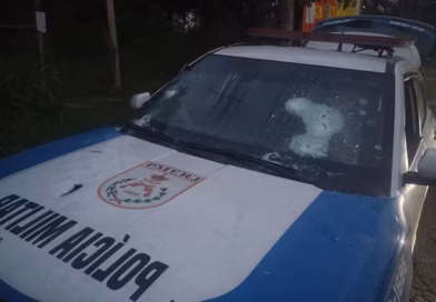 Tiroteio deixa um PM do Bope morto e outros quatro agentes feridos na Gardênia Azul Tiroteio deixa um PM do Bope morto e outros quatro agentes feridos na Gardênia Azul