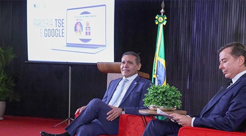Presidente do TSE, ministro Kassio Nunes Marques, e presidente do Google Brasil
